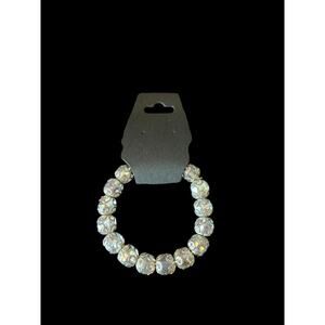 Faux silver and clear beaded stretchy bracelet